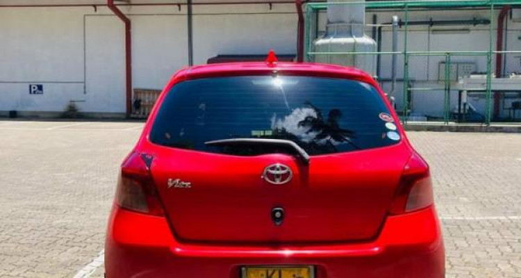 TOYOTA VITZ 2007