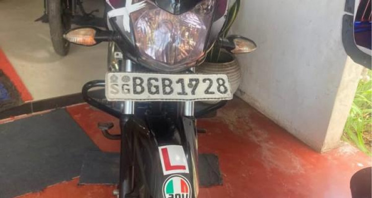BAJAJ DISCOVER 125 2016