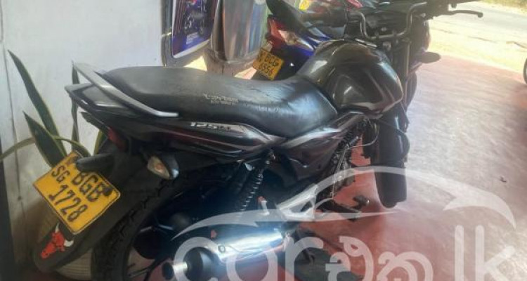 BAJAJ DISCOVER 125 2016