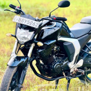 YAMAHA FZ V2 2016