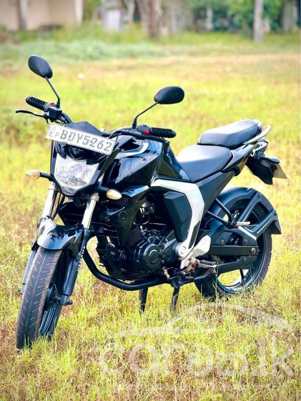 YAMAHA FZ V2 2016