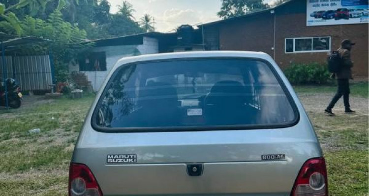 SUZUKI MARUTI 800 2005