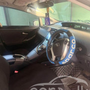 TOYOTA PRIUS 2012