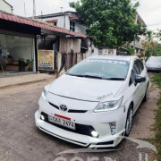 TOYOTA PRIUS 2012