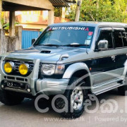 MITSUBISHI PAJERO 1995