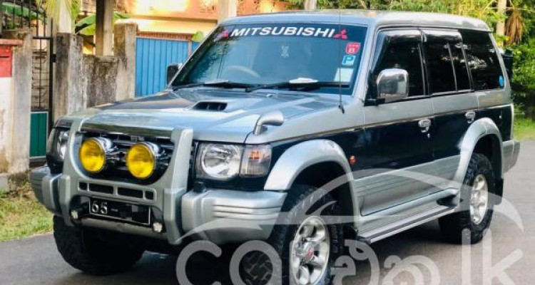 MITSUBISHI PAJERO 1995