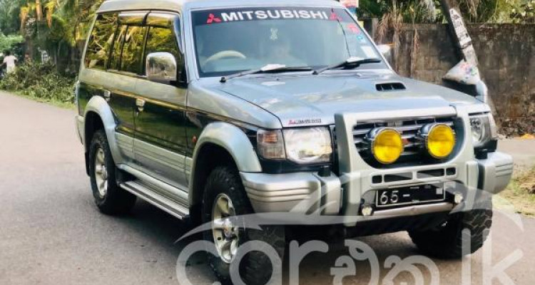 MITSUBISHI PAJERO 1995