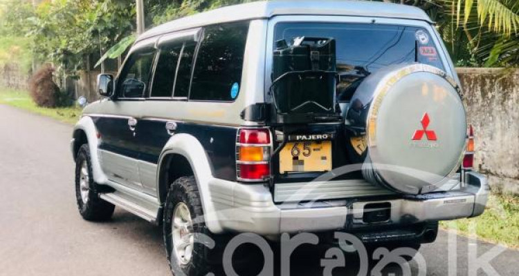 MITSUBISHI PAJERO 1995
