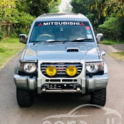 MITSUBISHI PAJERO 1995