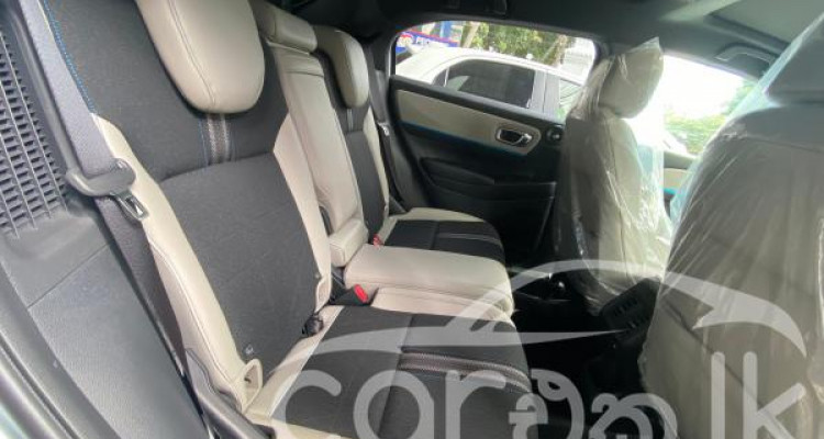 HONDA VEZEL 2025