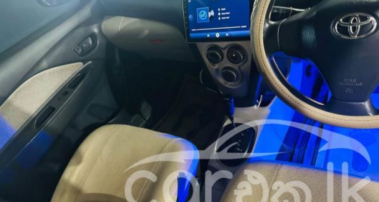 TOYOTA YARIS 2007