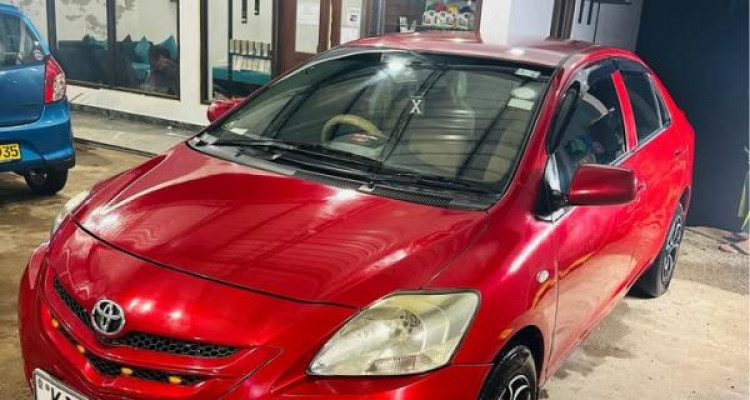 TOYOTA YARIS 2007