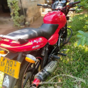 BAJAJ PULSAR 180 2005