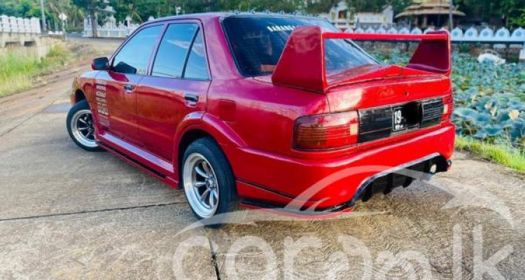 MAZDA FAMILIA 1993