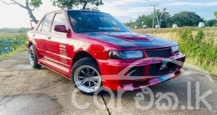 MAZDA FAMILIA 1993