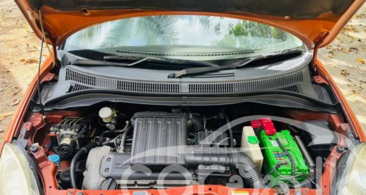 SUZUKI SWIFT 2005