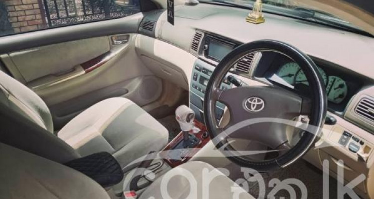 TOYOTA COROLLA 121 2000