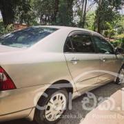 TOYOTA COROLLA 121 2000