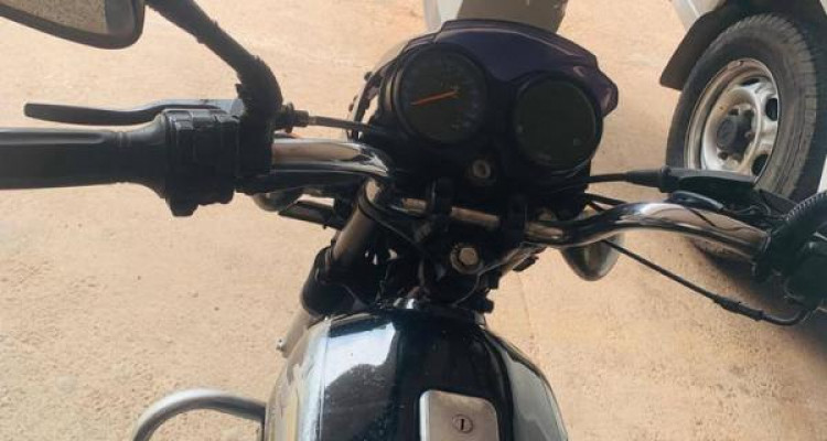 BAJAJ BOXER 2003