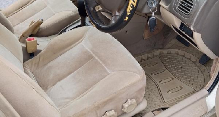 MAZDA FAMILIA 2001
