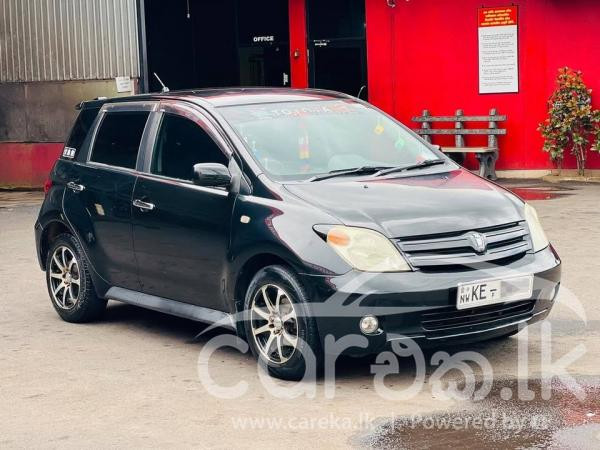 TOYOTA IST 2002