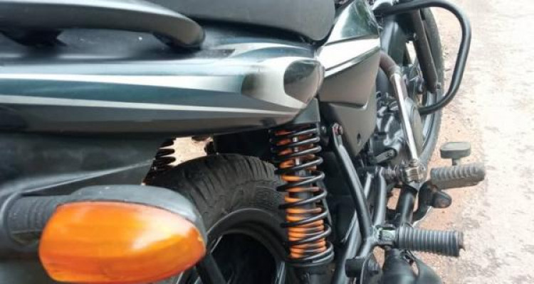 BAJAJ PLATINA 2014