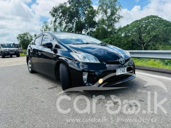 TOYOTA PRIUS 2013