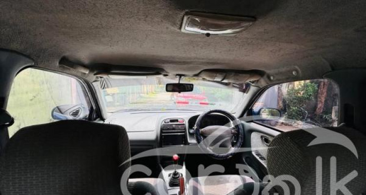 SUZUKI SWIFT 1998