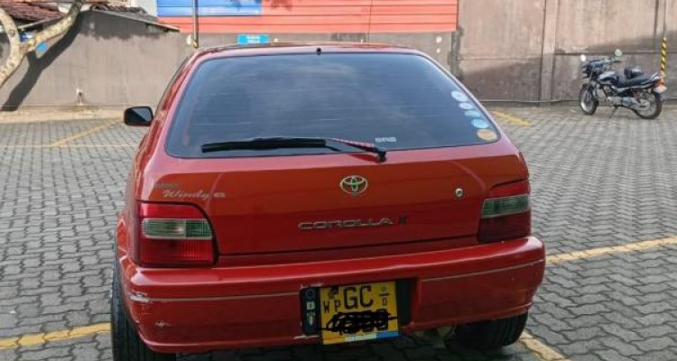 TOYOTA COROLLA 1998