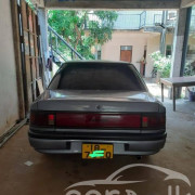 MAZDA FAMILIA 1990