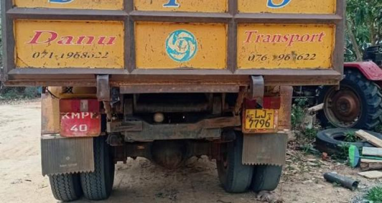 LANKA ASHOK LEYLAND 1613 2011