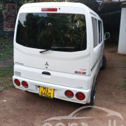 MITSUBISHI MINICAB 1999