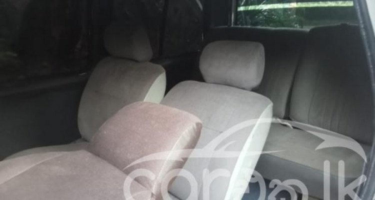 NISSAN VANETTE 1989