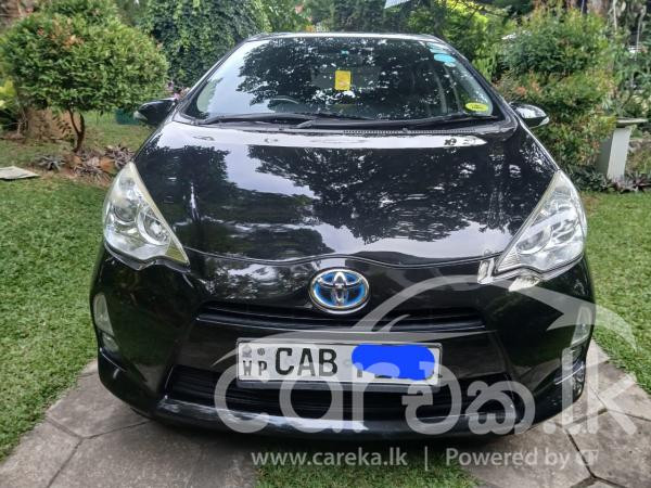 TOYOTA AQUA 2014