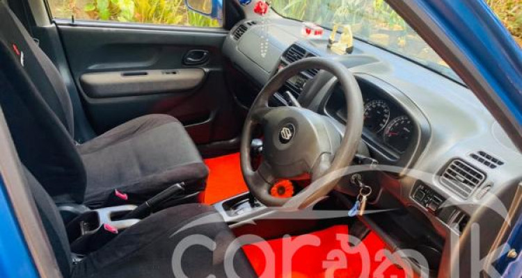 SUZUKI SWIFT 2004