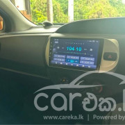 TOYOTA VITZ 2015