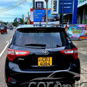 TOYOTA VITZ 2017