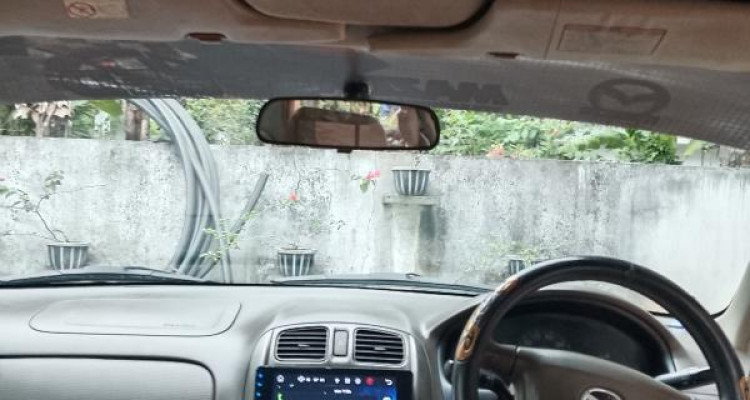 MAZDA FAMILIA 2001