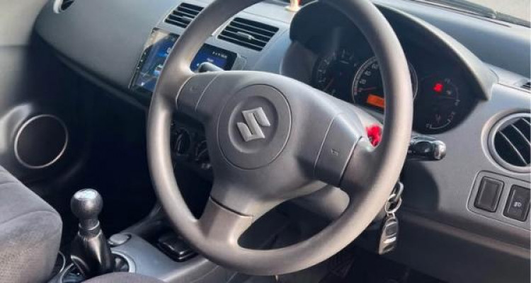 SUZUKI SWIFT 2008