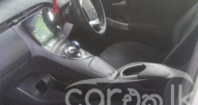 TOYOTA PRIUS 2012