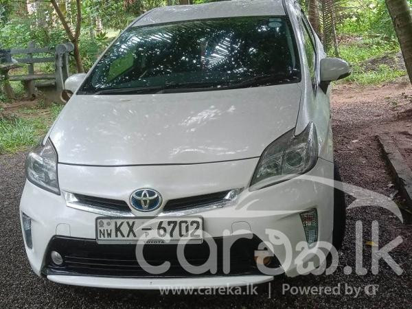 TOYOTA PRIUS 2012