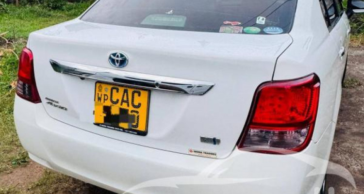 TOYOTA AXIO 2014