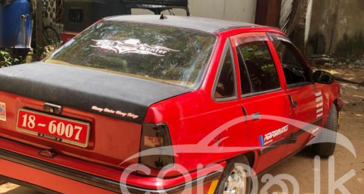 DAEWOO RACER 1993