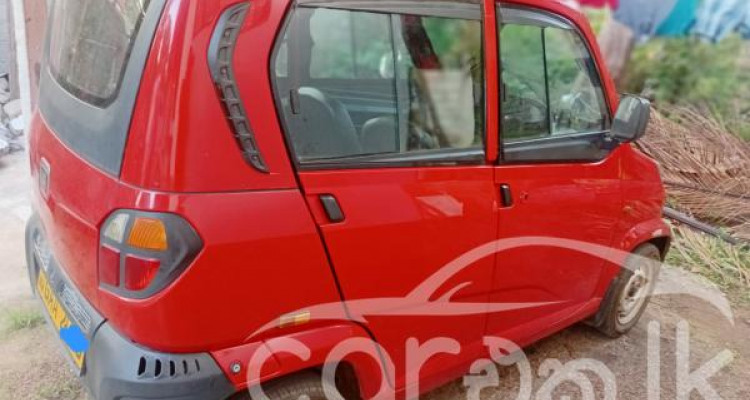 BAJAJ QUTE 2019