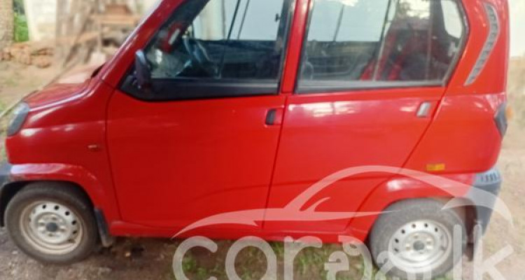 BAJAJ QUTE 2019