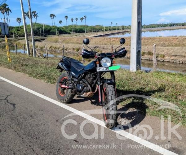 YAMAHA TW200 2017