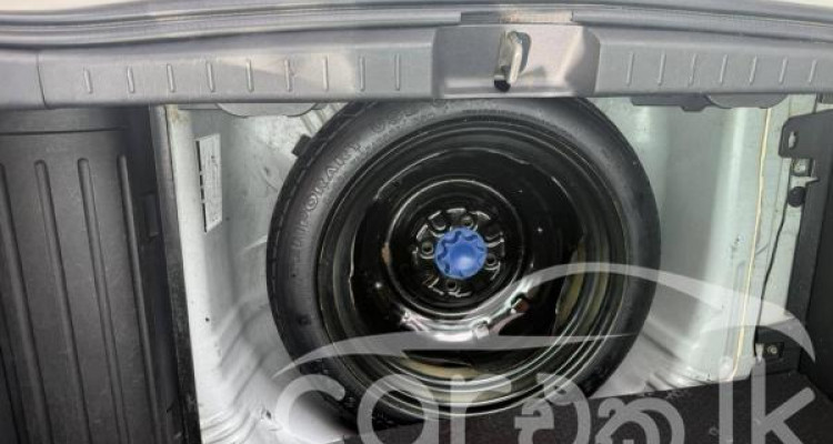 TOYOTA VITZ 2007
