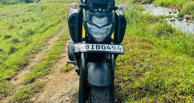 YAMAHA FZ 2015