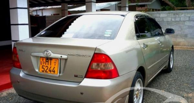 TOYOTA COROLLA 121 2000
