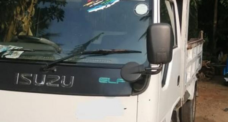 ISUZU ELF 2002